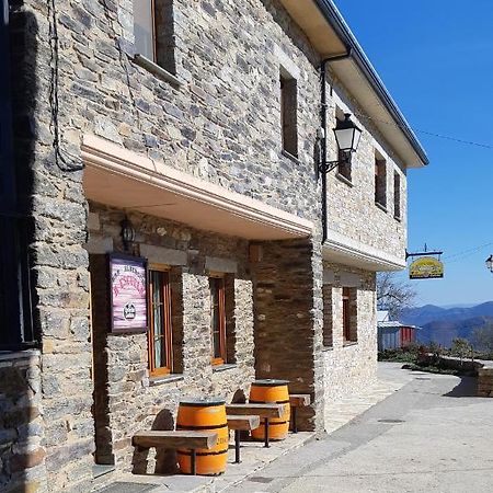 Albergue La Escuela La Laguna  ภายนอก รูปภาพ