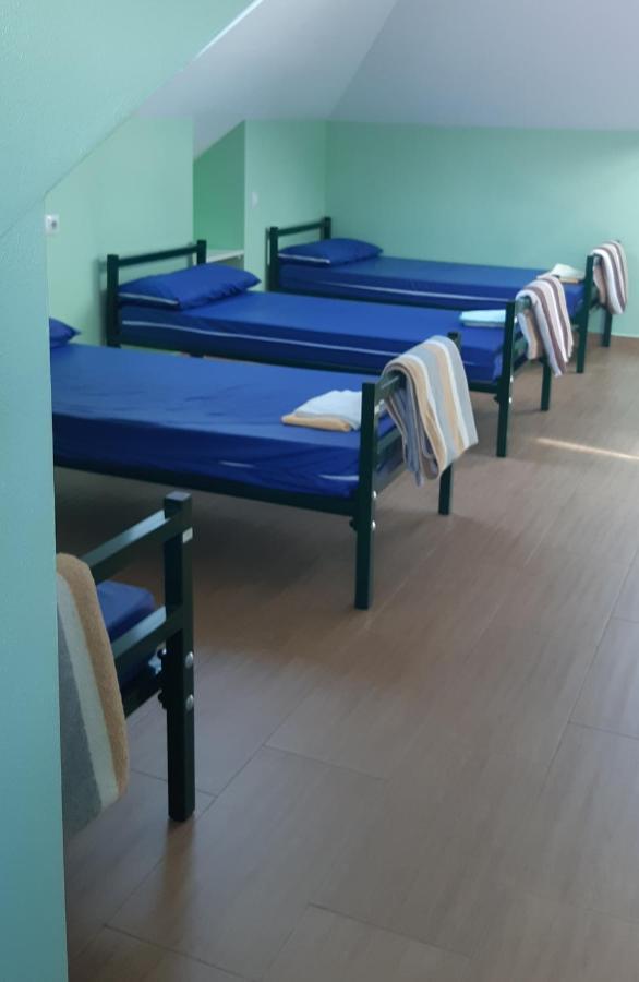 Albergue La Escuela La Laguna  ภายนอก รูปภาพ