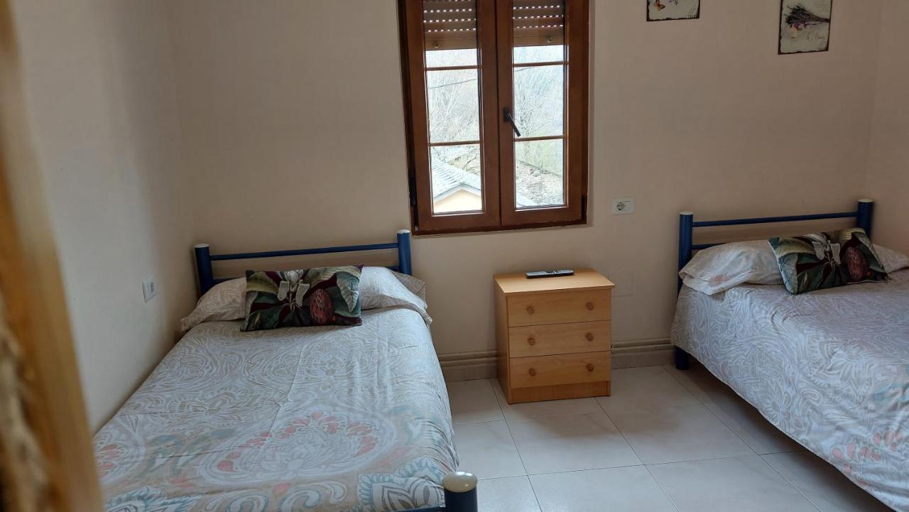 Albergue La Escuela La Laguna  ภายนอก รูปภาพ