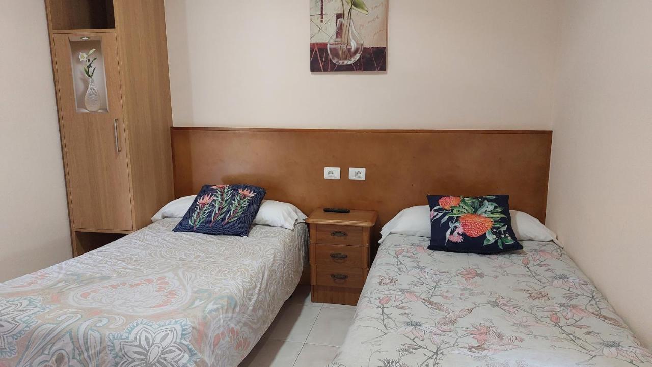 Albergue La Escuela La Laguna  ภายนอก รูปภาพ